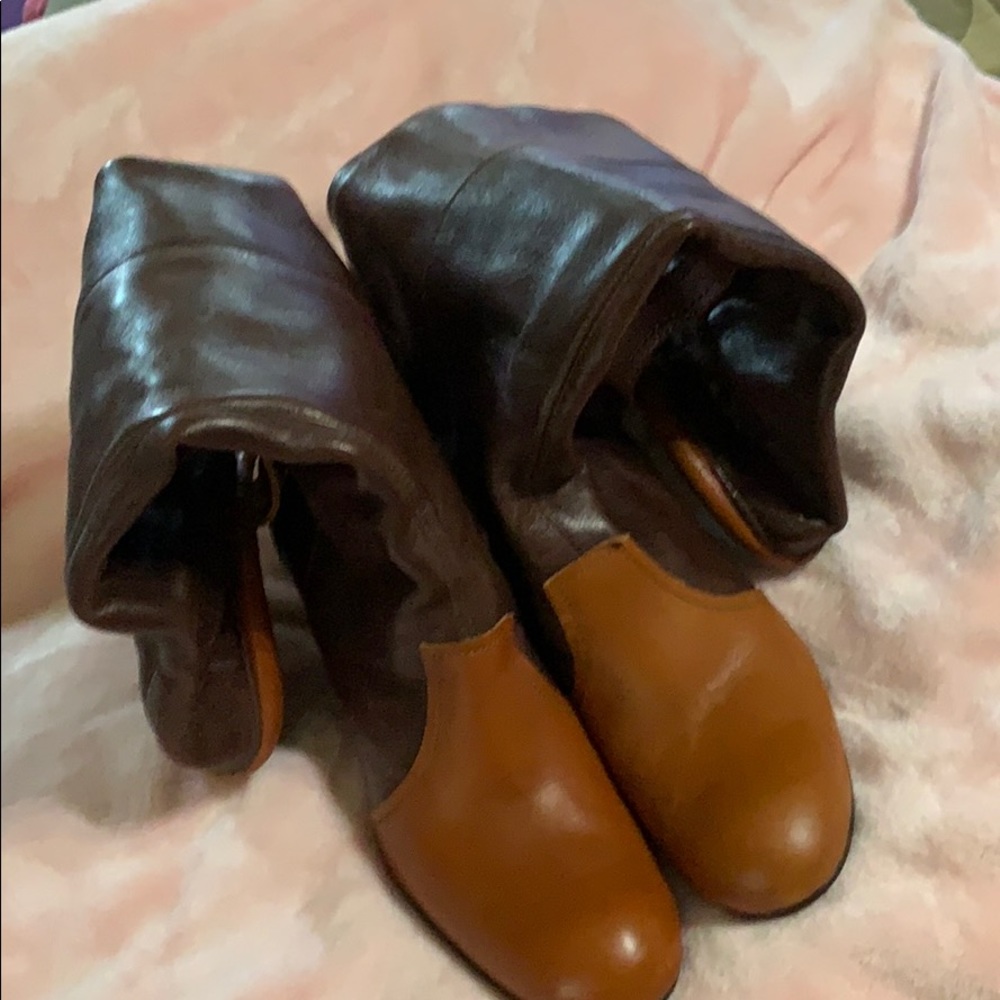 Boots - Picture 5 of 5